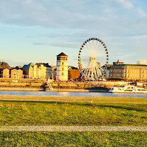 https://3-schlafzimmer-2-bader-bis-zu-7-gaste.topcolognehotels.com