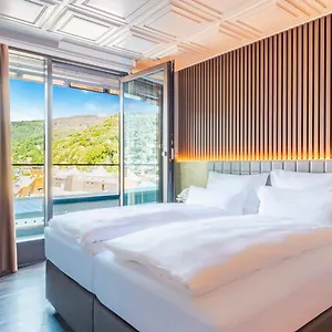 Plaza Premium 4*, Heidelberg Almanya