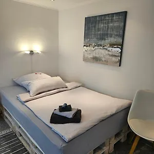https://standardzimmer-nahe-messe-und-airport.topcolognehotels.com